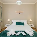 Corfu Town Getaway